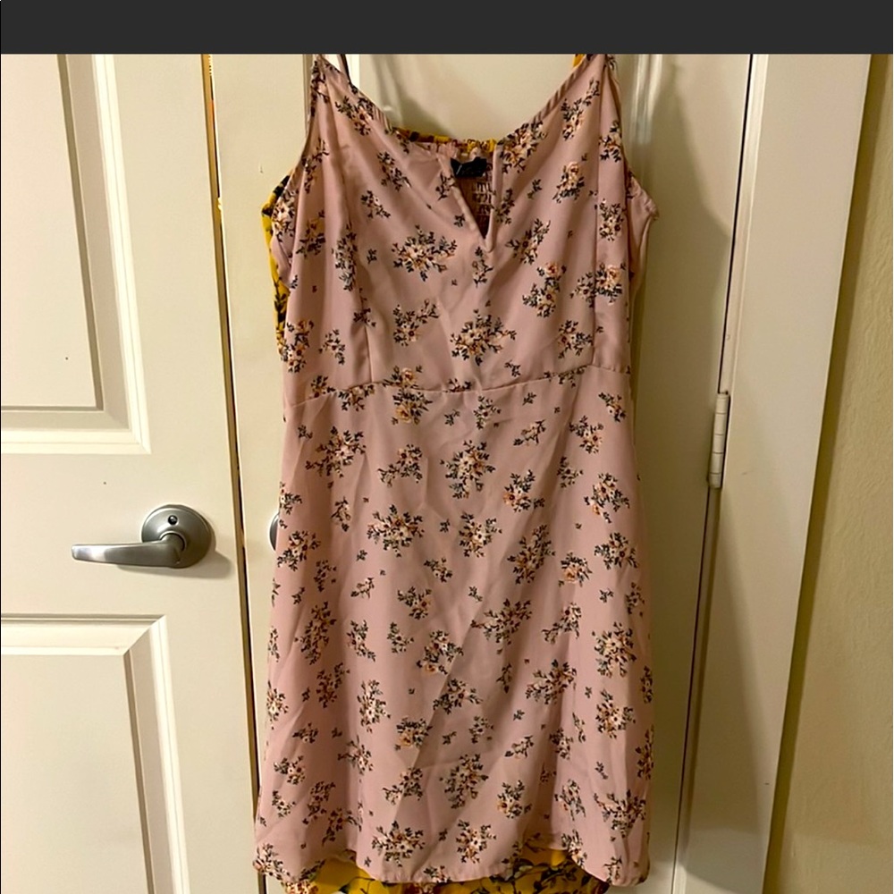 DRESS